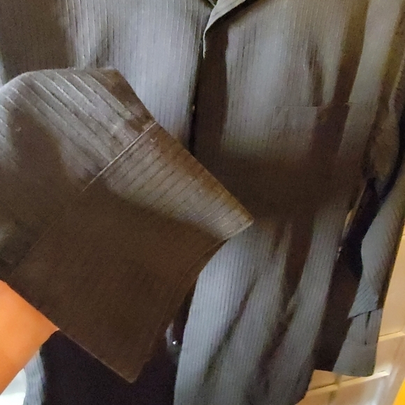 Van Heusen fitted satin stripe small man's shirt - Picture 3 of 6